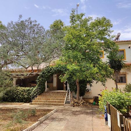 Cortijo Los Conquistadores Lucena Del Puerto ภายนอก รูปภาพ