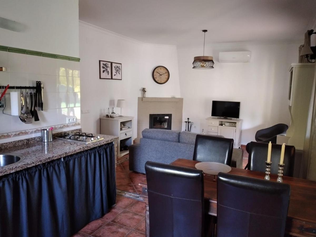 Cortijo Los Conquistadores Lucena Del Puerto ภายนอก รูปภาพ
